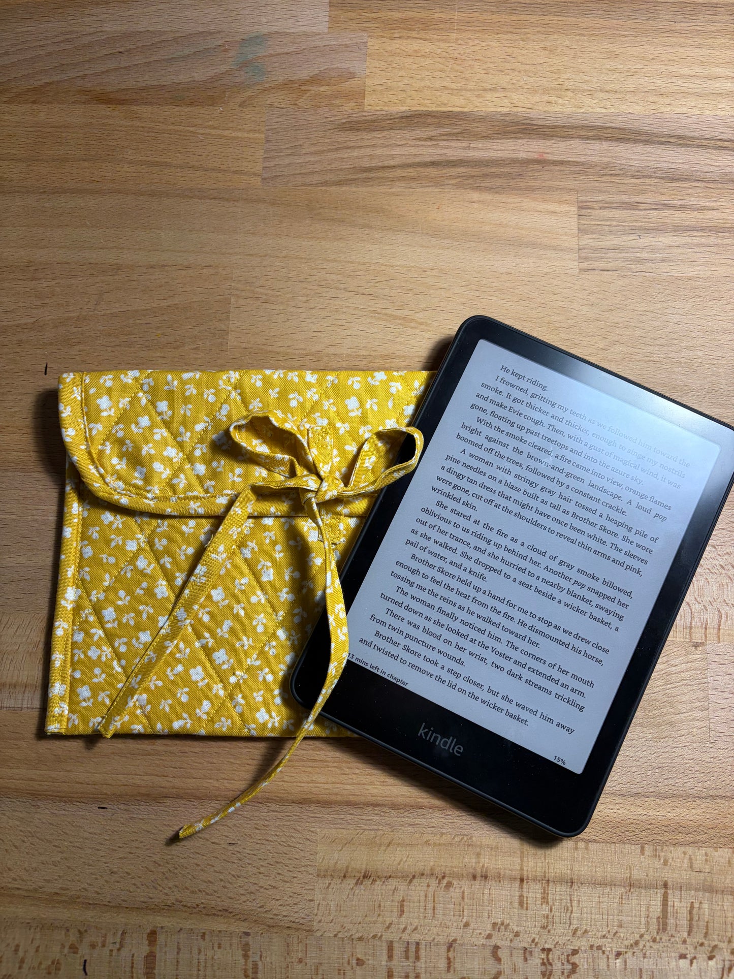 Golden Rod Floral Kindle Sleeve
