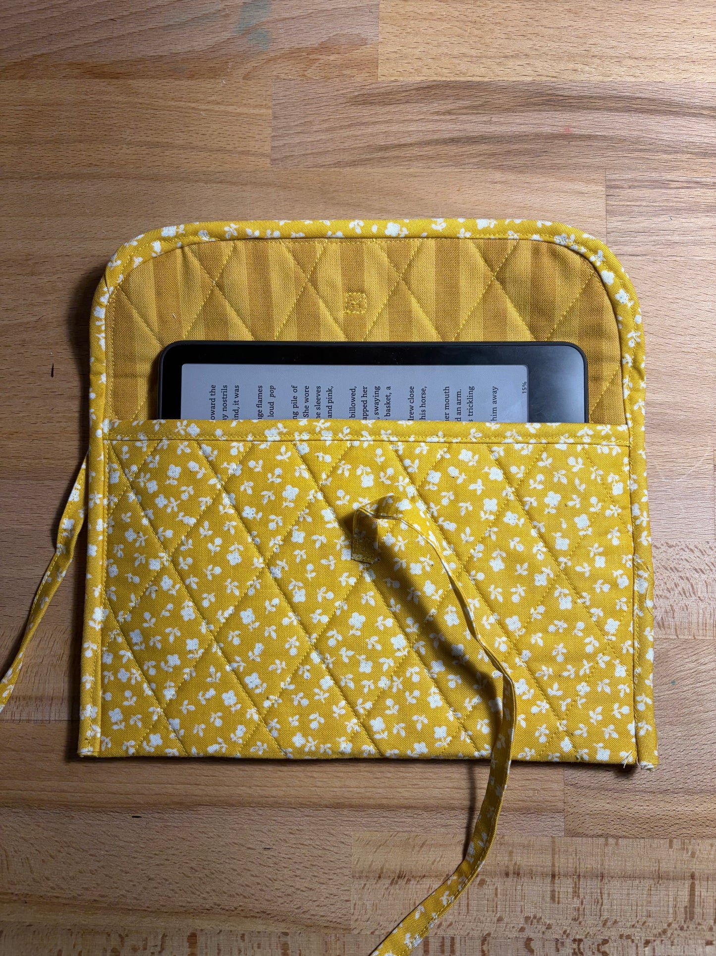 Golden Rod Floral Kindle Sleeve