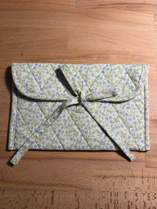 Blue Ditsy Floral Print Kindle Sleeve